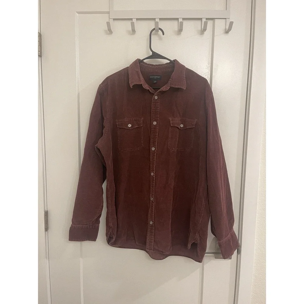 Banana‎ Republic Men's Corduroy Burgundy Button Up Christmas Holiday Preppy